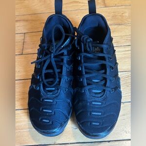 Men’s Nike air max plus black 7.5